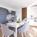 Stina Apartman Biograd Na Moru