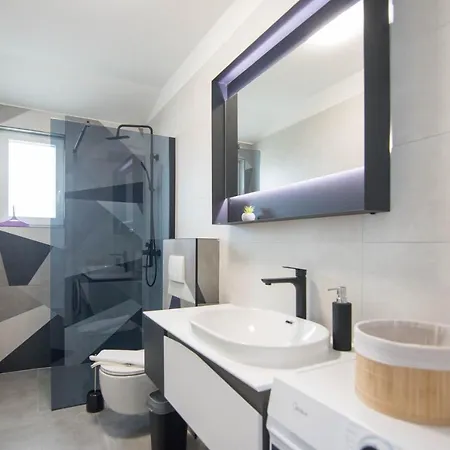 Stina Biograd Na Moru