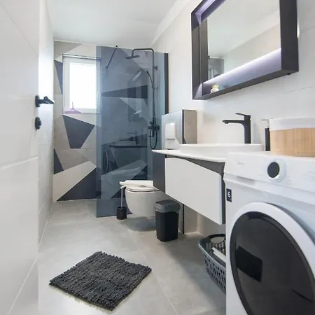 Stina * Biograd Na Moru