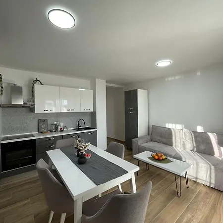 Stina Biograd Na Moru