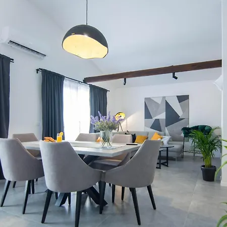Stina Apartment