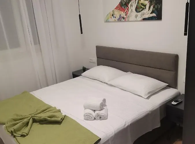 Stina Biograd Na Moru