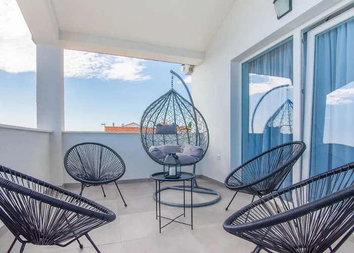 Stina * Biograd Na Moru