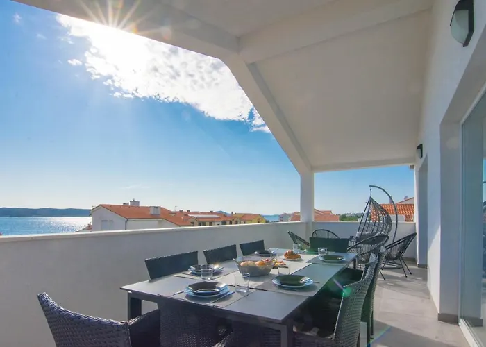 Stina * Biograd Na Moru